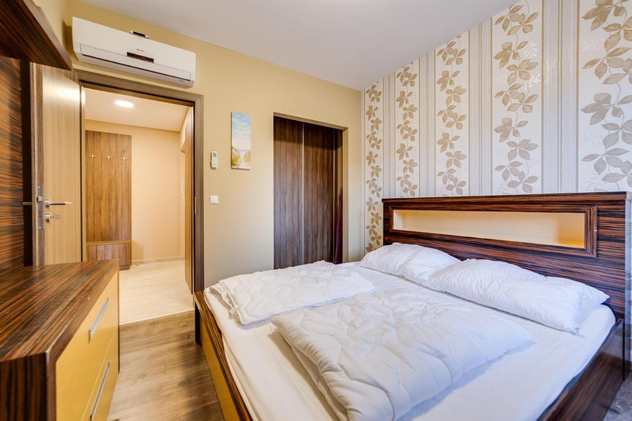Forest Foeldvar Apartmanok By Bltn Balatonfoldvar Ngoại thất bức ảnh