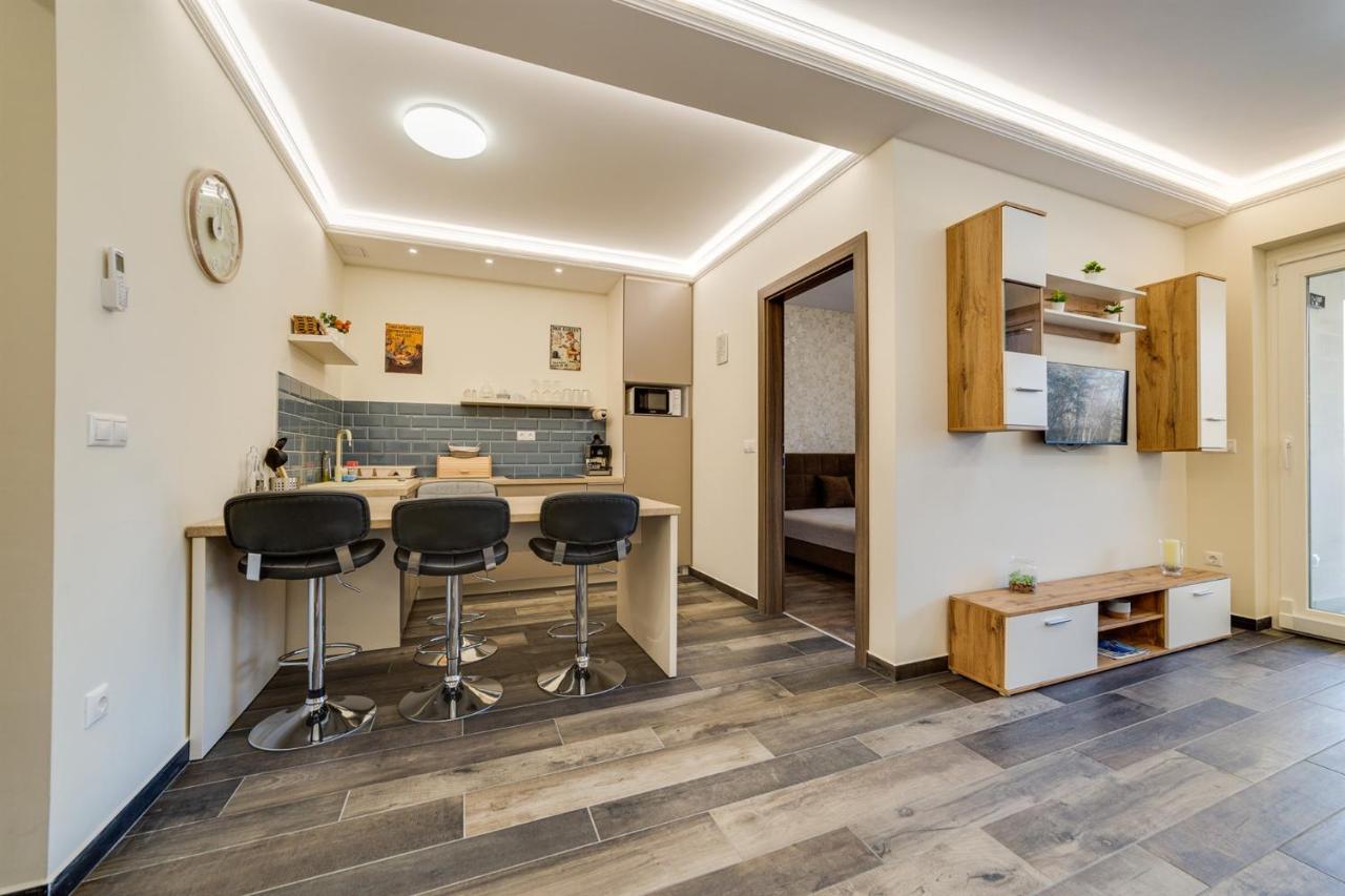 Forest Foeldvar Apartmanok By Bltn Balatonfoldvar Ngoại thất bức ảnh