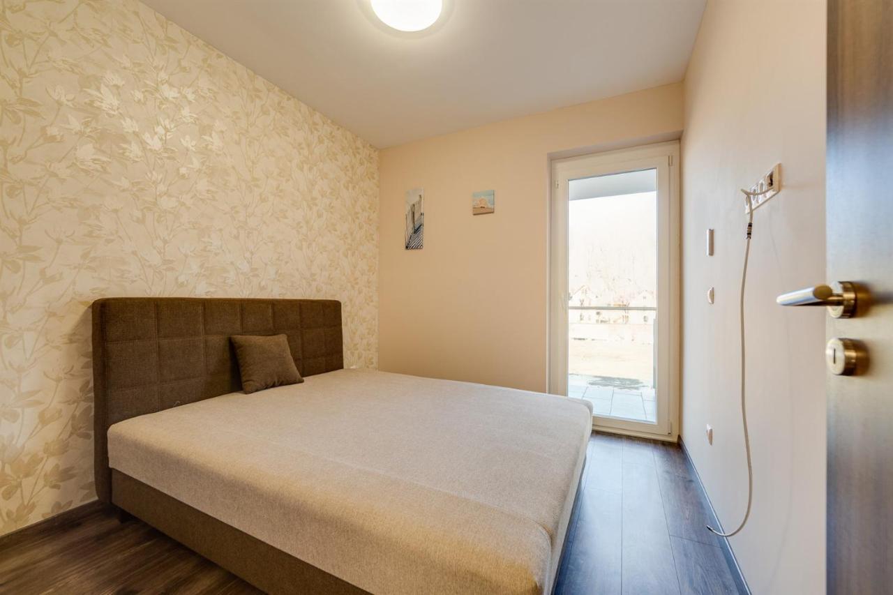 Forest Foeldvar Apartmanok By Bltn Balatonfoldvar Ngoại thất bức ảnh